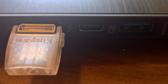 Kingston 128 GB DataTraveler microDuo 3C USB Flash Drive - MiTech