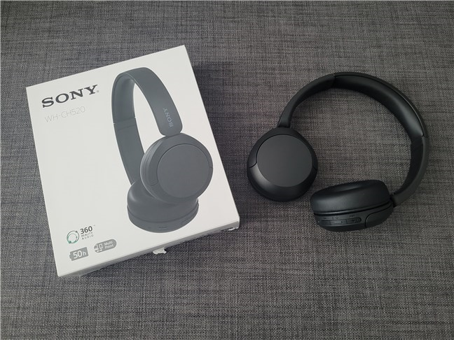 Sony WH-CH520 Bluetooth Wireless On-Ear Headphones with Mic/Remote, Black