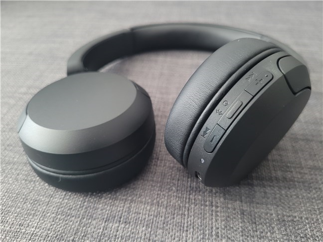 Sony WH-CH520/BZ E Black Wireless On-Ear Headphones