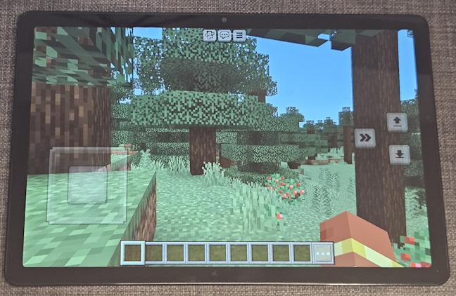 Minecraft runs well on the Samsung Galaxy Tab A9+