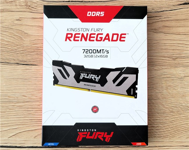 The box of the Kingston Fury Renegade DDR5