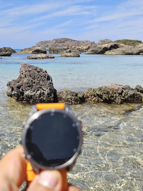 You can also use the Garmin Fenix 8 when snorkeling