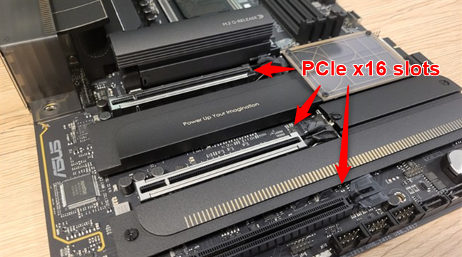 PCI Express x16 slots