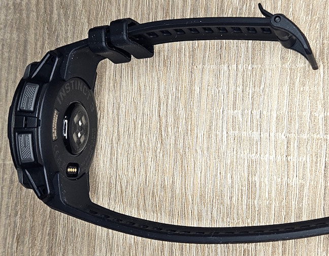 Garmin Instinct 3 uses 22-mm-wide, quick-release bands