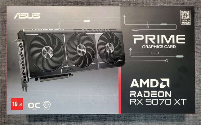 The box showcases the GPU and some of its main features