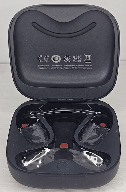 The charging case has magnets for sticking the earbuds into their position